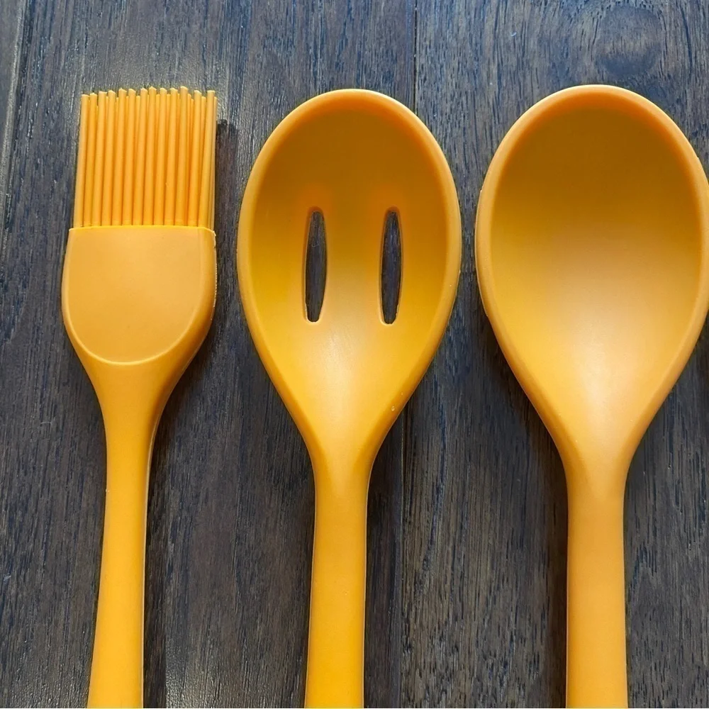 Core Kitchen euc tangerine
